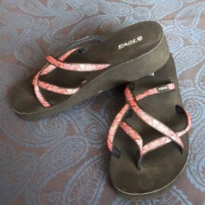 Teva Women’s Mush Mandalyn Wedge Ola 2 Flip-Flop